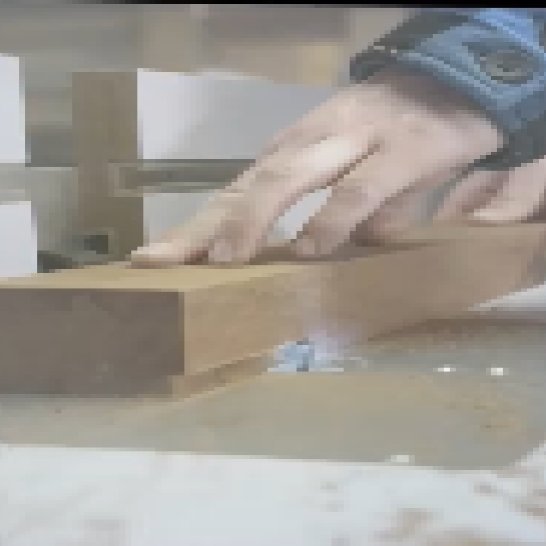 Das hätte auch anders ausgehen können 😱
#arbeitssicherheit #safetyfirst #fräsen #oberfräse #tischfräse #likeabullet #gratleiste #shithappens #arbeitsunfall #asmr #m1garand #thatwasclose #mahagoni #werkstatt #holzwerkstatt #holzverarbeitung